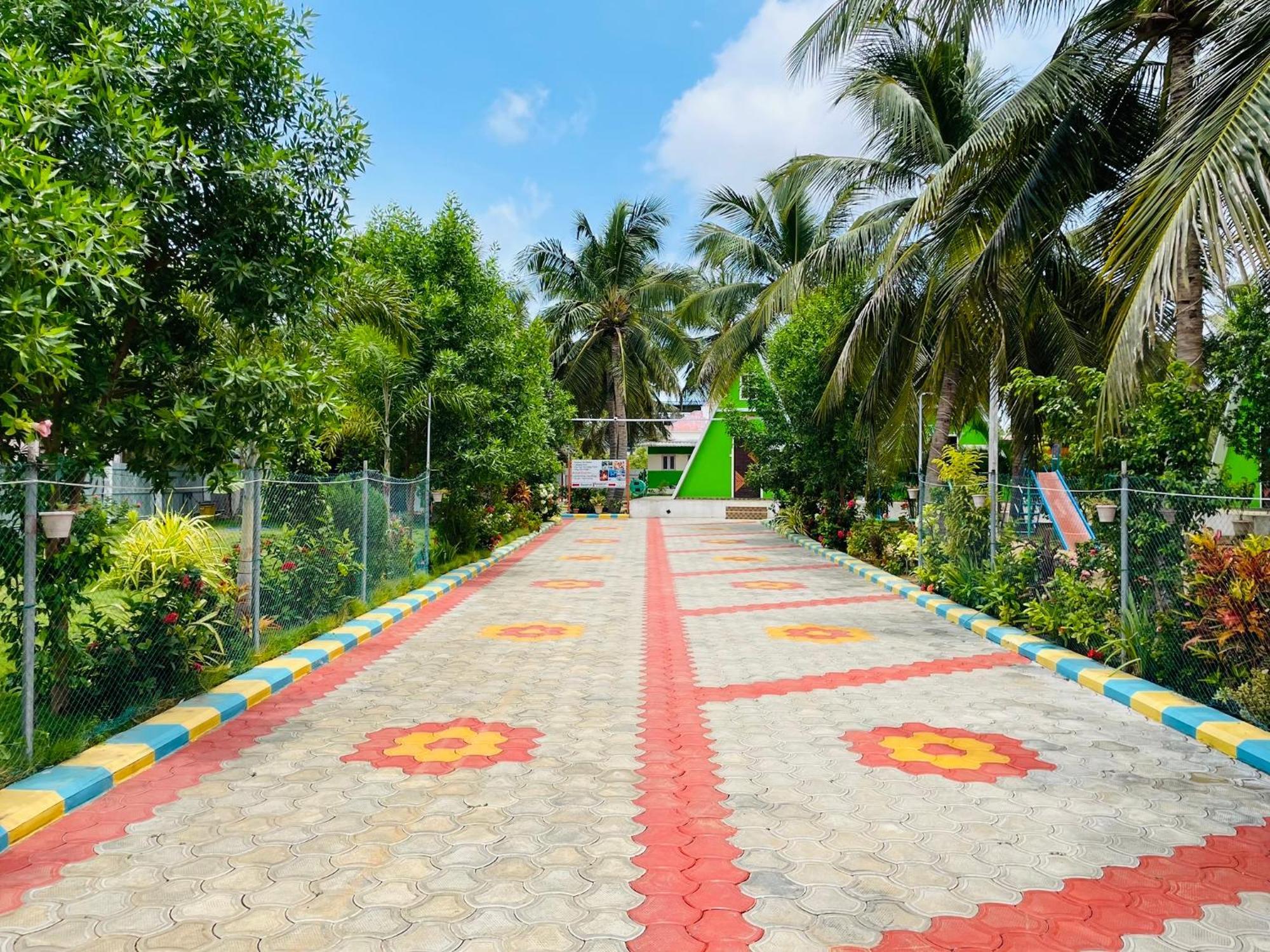 Greenleaf Resorts And Restaurant ราเมศวาราม ภายนอก รูปภาพ